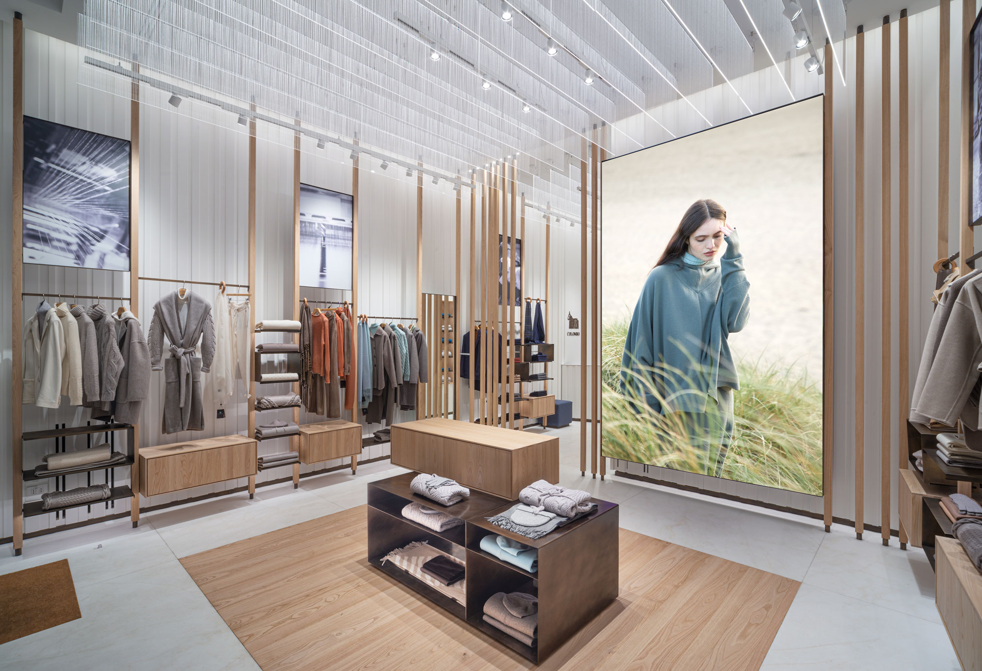 Lanificio Colombo Via della Spiga Milano Negozio